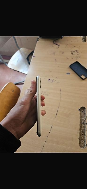 Apple iPhone: IPhone 11, Ağ, Face ID — 3