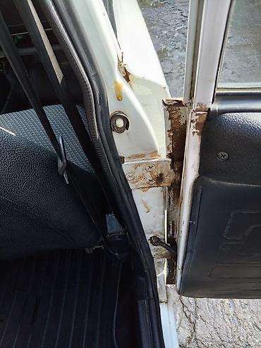 VAZ (LADA): VAZ 2107 sedan - Kuzov: ağ rəng, klassik 4 qapılı sedan gövdə - Nömrə — 14