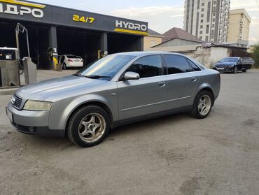 срочно продаю машину бишкек: Audi A4: 2002 г., 1.8 л, Механика, Бензин, Седан