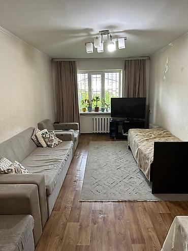 балыкчы квартира продажа: 3 комнаты, 63 м², Ата-Тюрк парк Индивидуалка, 1 этаж, Старый ремонт — 1