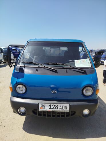 Hyundai: Hyundai Porter: 2002 г., 2.6 л, Механика, Дизель, Бус