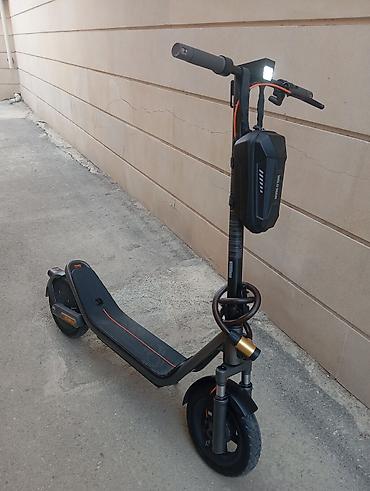 Elektrikli samokatlar: İşlənmiş Elektrik samokat 12", 751 - 1000 Vt, 16 - 25 km/s, Ünvandan götürmə, Ödənişli çatdırılma — 2