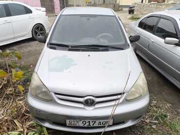 Toyota: Toyota Vitz / Platz / Yaris / Echo: 2002 г., 1.5 л, Автомат, Бензин, Седан