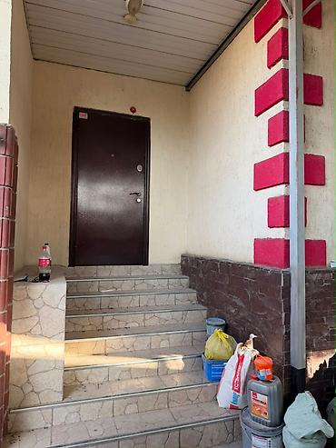 Продажа коттеджей и домов: 4 комнаты, 212 м², 4 соток, Бишкек, Кок-Жар мкр Собственник — 15
