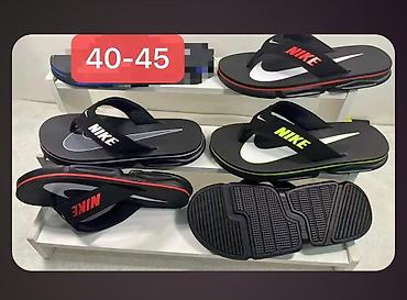 Sandale i papuče: Nike i druge sportske papuče – više modela i dezena Opis: - Sportske — 23