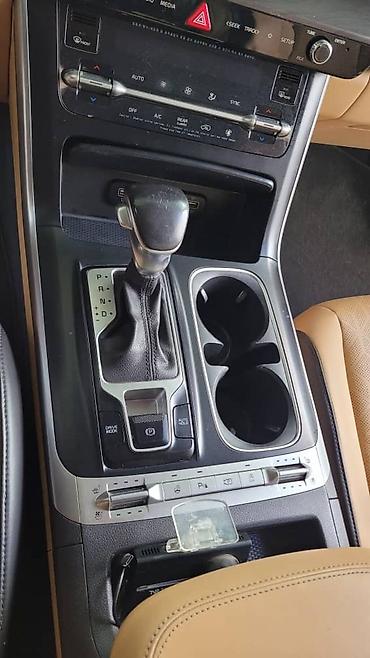 karnival: Kia Carnival: 2020 г., 2.2 л, Автомат, Дизель, Минивэн — 9