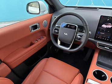 Lixiang: Lixiang L9: 2025 г., 1.5 л, Автомат, Гибрид, Кроссовер — 14