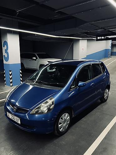Honda Fit: 2003 г., 1.3 л, Автомат, Бензин, Хэтчбэк