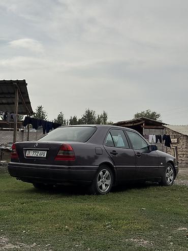 Mercedes-Benz C-Class: 1994 г., 2.8 л, Бензин, Седан
