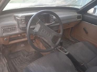 bid e2: Audi 80: 1987 г., Седан — 6