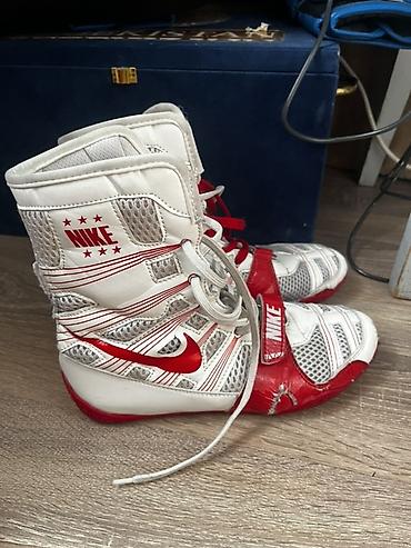 Мужские кроссовки, 38, Nike, Б/у, цвет - Белый, Самовывоз, Платная доставка