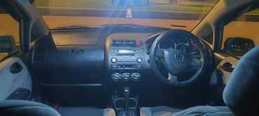 Honda: Honda Fit: 2002 г., 1.3 л, Вариатор, Бензин, Хэтчбэк