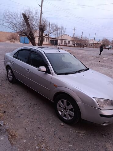 Ford: Ford Mondeo: 2001 г., 2 л, Механика, Газ, Седан