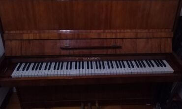 Fleytalar: Piano Belarus 3 pedallı Heç bir problemi yoxdur, əla vəziyyətdədir