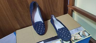 Мокасины и лоферы: Женская обувь — несколько пар на выбор:размеры36 лаковые туфли и Деми — 1