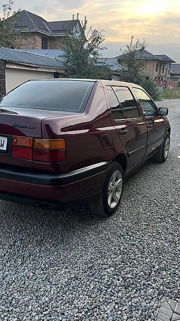 Продажа авто: Volkswagen Vento: 1995 г., 1.8 л, Механика, Газ, Седан — 4