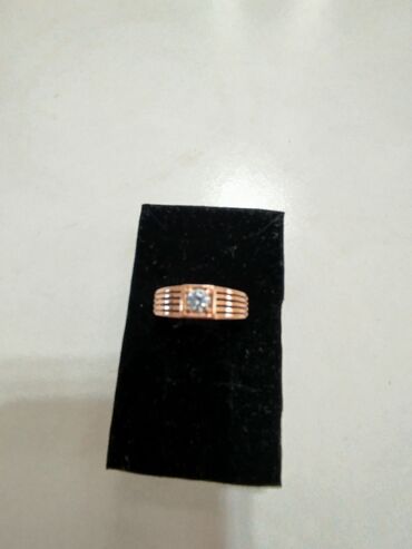 Украшения: Продаю мужское золотое кольцо с камнем. Производство Россия (Якутия)