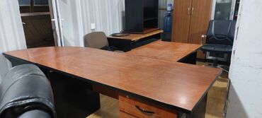 Digər ev dekoru: Möhkəm səliqəli ofis üçün mebellər — 5