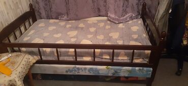 детская кровать качалка: Б/у, Для девочки и мальчика, Без подьемного механизма, Без матраса, Без выдвижных ящиков, Азербайджан