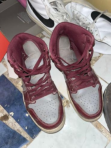 air jordan 4: Jordan 1 mid ela veziyetde az geyinilib — 2