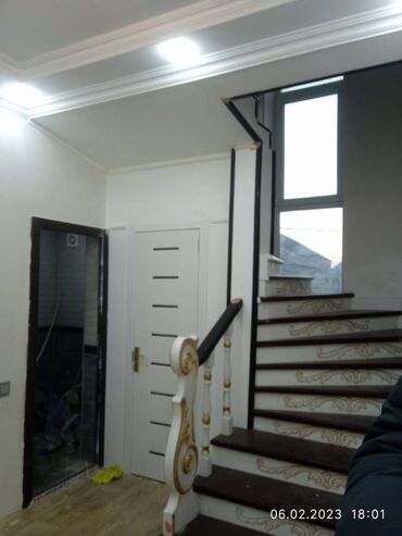 kiriditle ev: Бина 3 комнаты, 144 м², Нет кредита, Средний ремонт