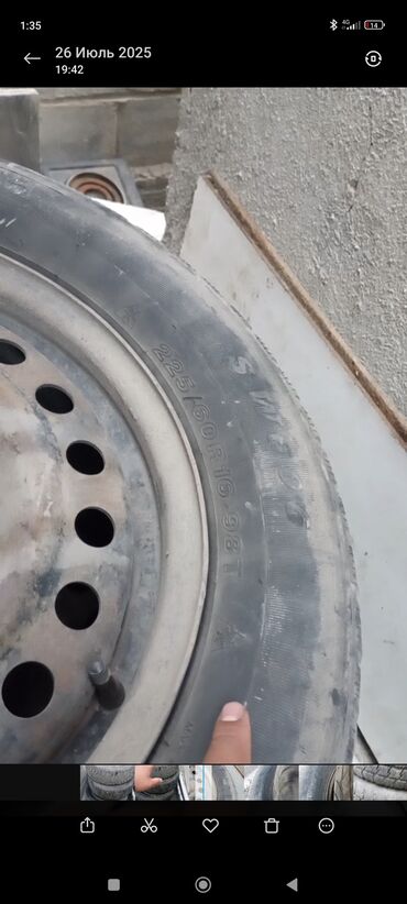 шины бус: Шина с параметрами 225/60R16 98Т, установленная на стальной диск