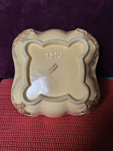 Činije: Cinija nova kompletan rucni rad 80te. Cinija nova,rucni — 8