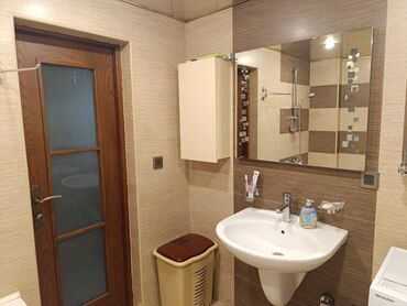 Uzunmüddətli kirayə mənzillər: Yasamal Rayonu Nizami Metrosu İndiqonun Üstü 2 otaq. Mərtəbə - 9/2 — 13