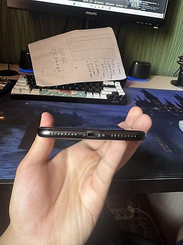 Apple iPhone: IPhone 7 Plus, Б/у, 128 ГБ, Черный, Зарядное устройство, Чехол, 100 % — 7