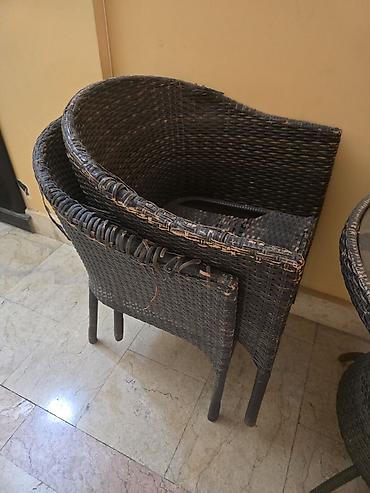 Bağ, çöl mebeli: Rattan üslubunda 4 nəfərlik açıq hava dəsti - Tərkib: 1 ədəd dairəvi — 2