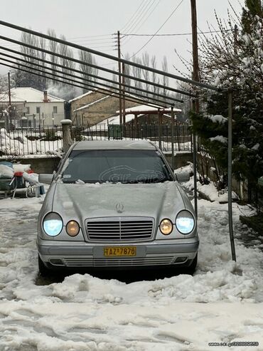 Οχήματα - Χλόη: Mercedes-Benz E 300: 3 l. | 1999 έ. | Sedan