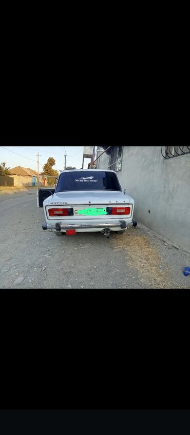 ot bicen masin satilir: Lada 2106 modeli, ağ rəngdə və klassik sedan üslubunda hazırlanmışdır