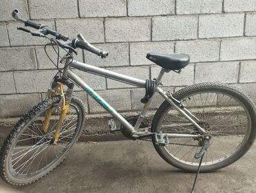 продаю велосипед г кант: Велосипед почти хорошем состоянии задний тормоз работает а передний