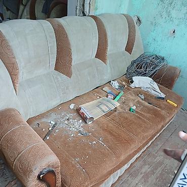 Divan iki kreslo 20 manata satıllr hövsan qasəbəsindədi - Rəng: bej