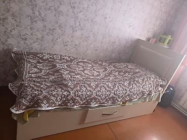 Çarpayılar: İşlənmiş, Təknəfərlik çarpayı, Bazasız, Matras ilə, Siyirməli, Azərbaycan — 1