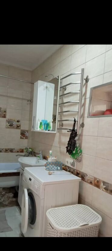 Долгосрочная аренда домов: 59 м², 3 комнаты, Парковка, Сарай, Забор, огорожен