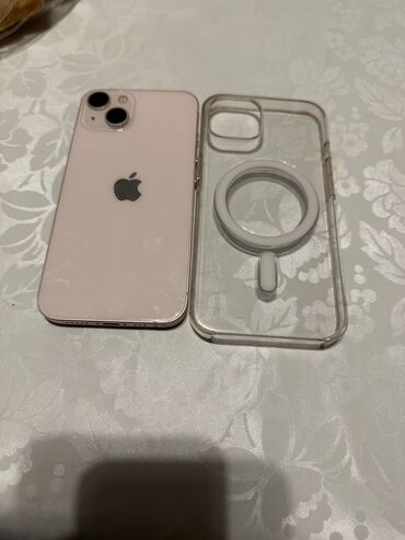 chasy apple: IPhone 13, Б/у, 128 ГБ, Розовый, Зарядное устройство, Защитное стекло, Чехол, 85 %