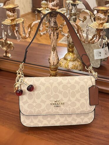 Çantalar: Əl çantası, Məşqçi, Yeni — 39