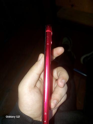 Apple iPhone: IPhone 11, Qırmızı, Face ID — 4