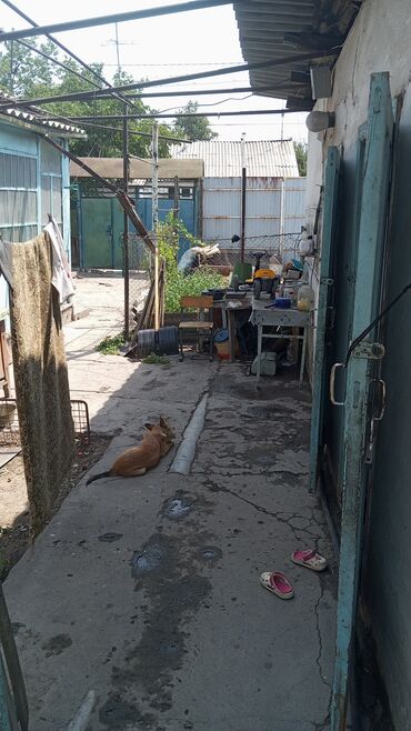 полдома горького: Полдома, 47 м², 1 комната, Собственник, Старый ремонт