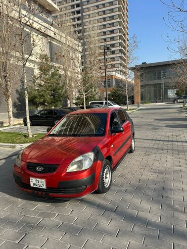 Kia: Kia Rio: 1.5 l | 2005 il Hetçbek