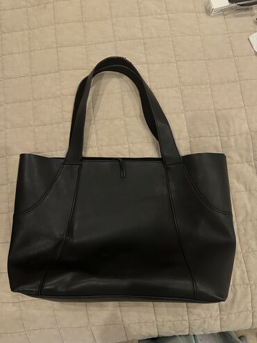 сумку zara: Черная практичная сумка Zara