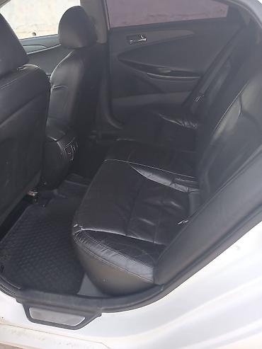 Hyundai Sonata: 2011 г., 0.2 - engine capacity л, Автомат, Газ, Седан lalafo.kg да — 2 Hyundai Sonata: 2011 г., 0.2 - engine capacity л, Автомат, Газ, Седан — 2