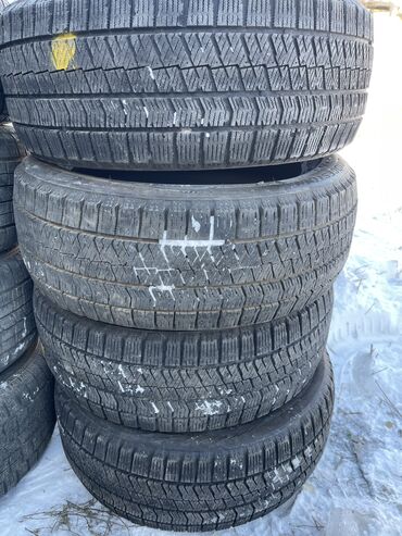 Шины: Шины 215 / 45 / R 17, Зима, Б/у, Комплект, Легковые, Япония, Bridgestone