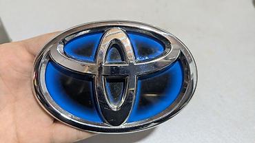 Накладка крышки багажника Toyota, 2020 г., Б/у, Оригинал