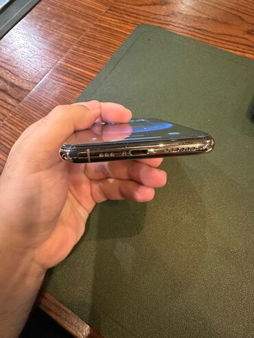 Apple iPhone: IPhone Xs, 256 GB, Qızılı, Face ID — 4