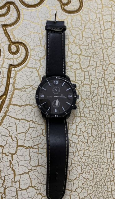 женские силиконовые наручные часы: Klassik dizaynlı kişi qol saatı - Mexanizm: Kvars - Rəng: Tam qara