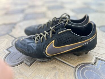 футбольный кеды: Мужские кроссовки, 37, Nike, Новый, цвет - Черный, Самовывоз