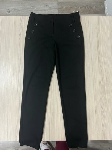 crne pantalone prate liniju tela ravne nogavice: M (EU 38), Visok struk, Ravne nogavice