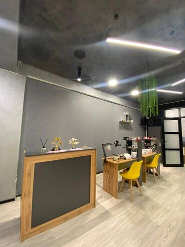 Digər kommersiya daşınmaz əmlakı: Nəsimi rayonu, 28 May metrostansiyasının 2ci çıxışına 5-6 dəqiqə — 2